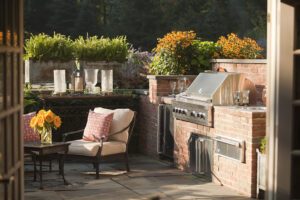 6 Design Elements for a Party-Perfect Outdoor Space